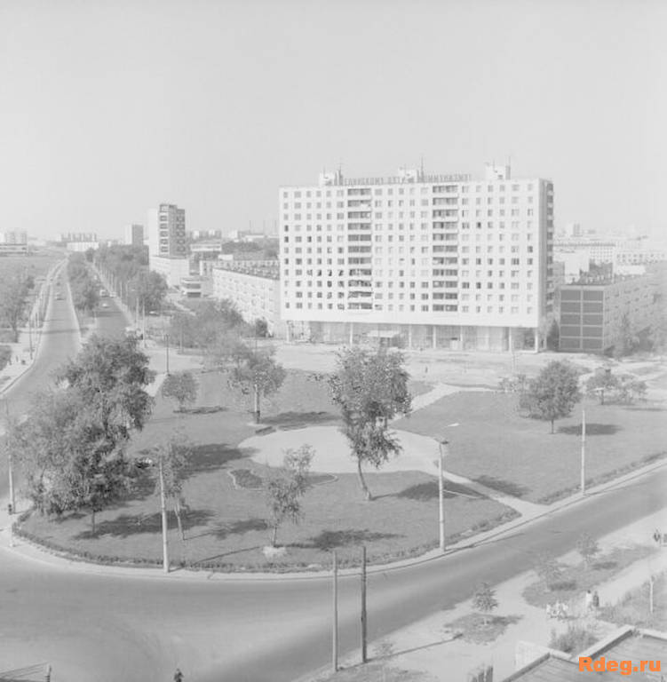 Бескудниково. Угол Дмитровского шоссе и Бескудниковского бульвара 1974г.jpg