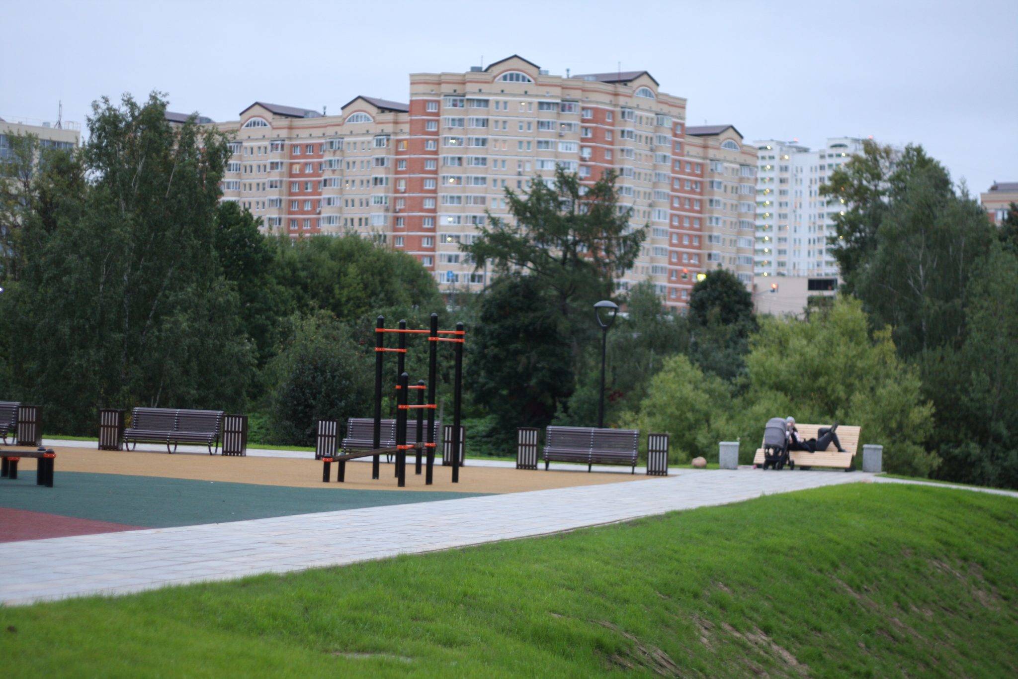 парк в 16 районе зеленоград